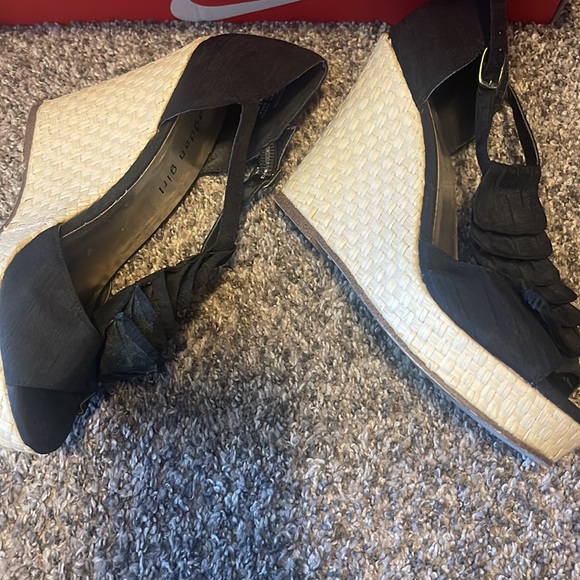 Steve Madden Ruffle Wedge Heels - Picture 4 of 5